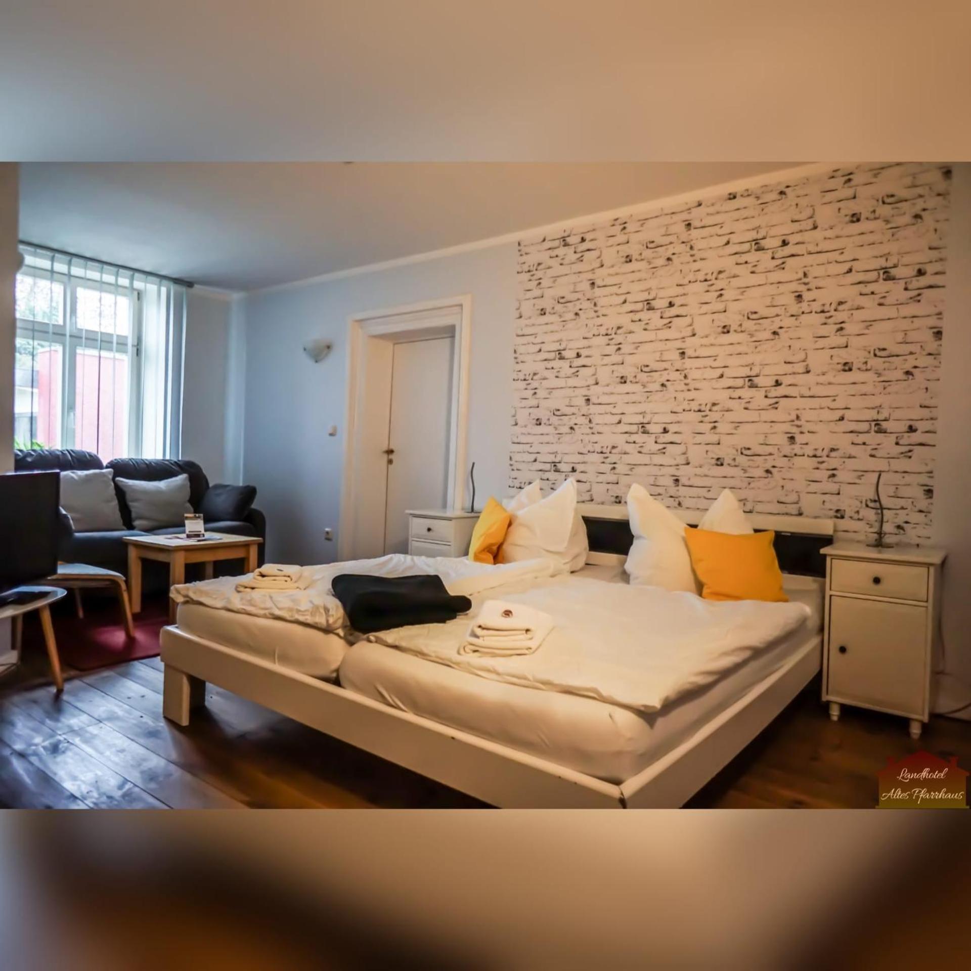 Hotelpension Pfarrhaus ألت شفيرين المظهر الخارجي الصورة